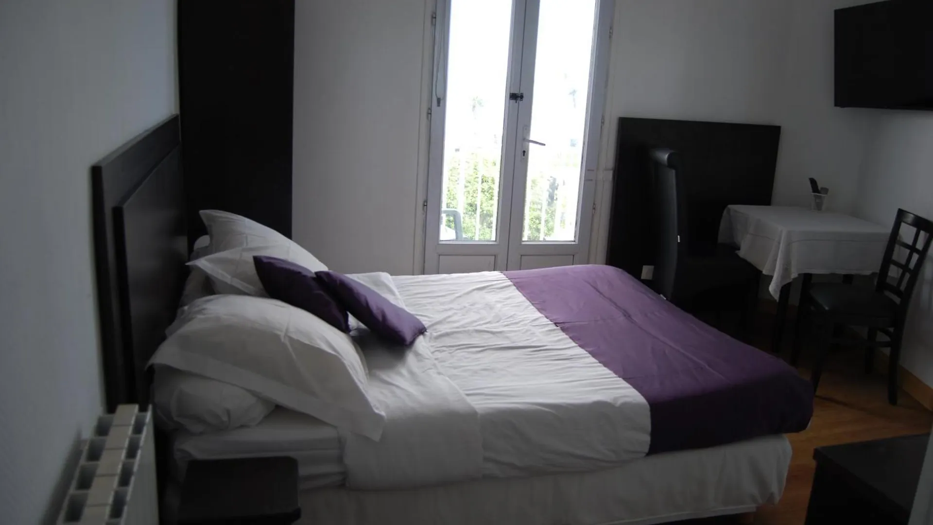 ניס Hotel Azur