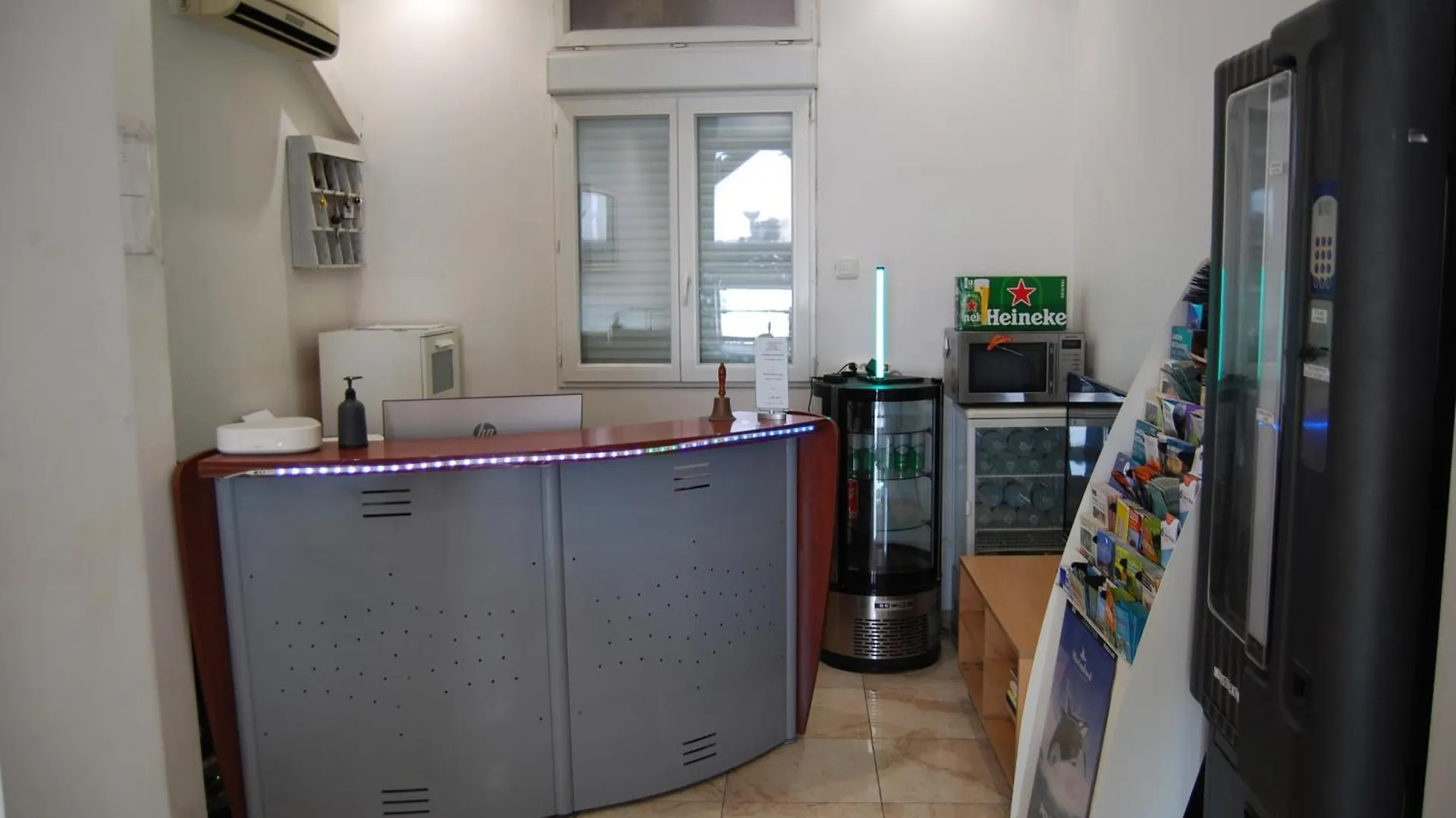 Hotel Azur Νίκαια