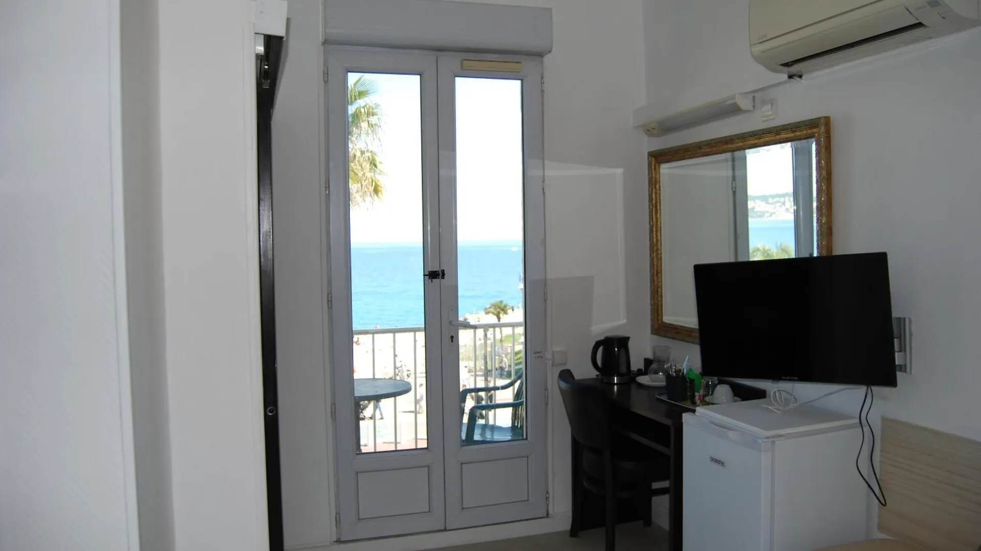 Hotel Azur Νίκαια